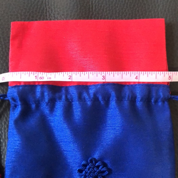 ⭐️NEW 2 Drawstring Pouches - Picture 8 of 9